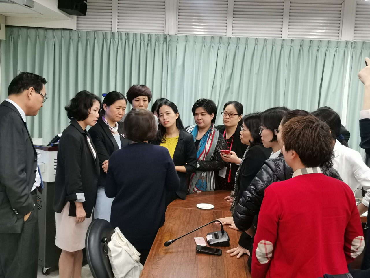 8 交流研讨.jpg
