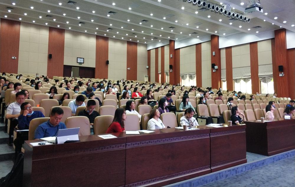 8-学员们认真听讲.jpg