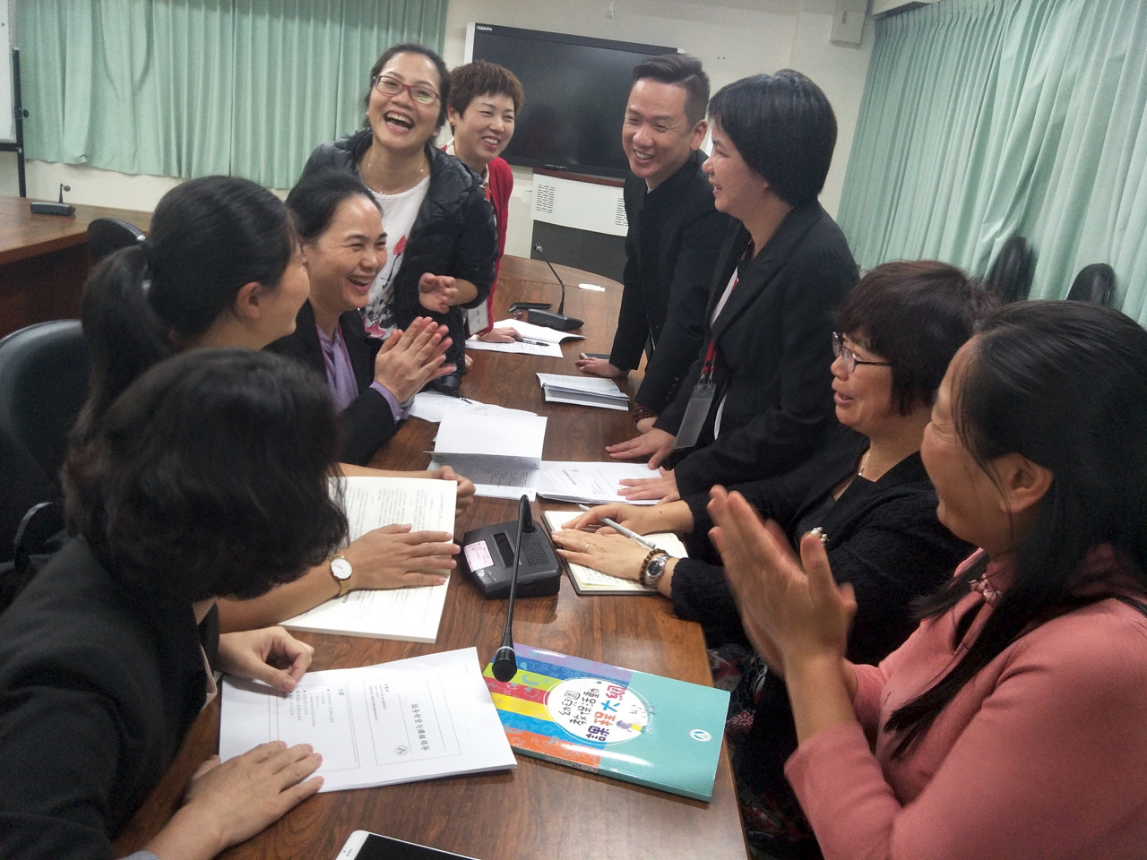 8 交流研讨3.jpg